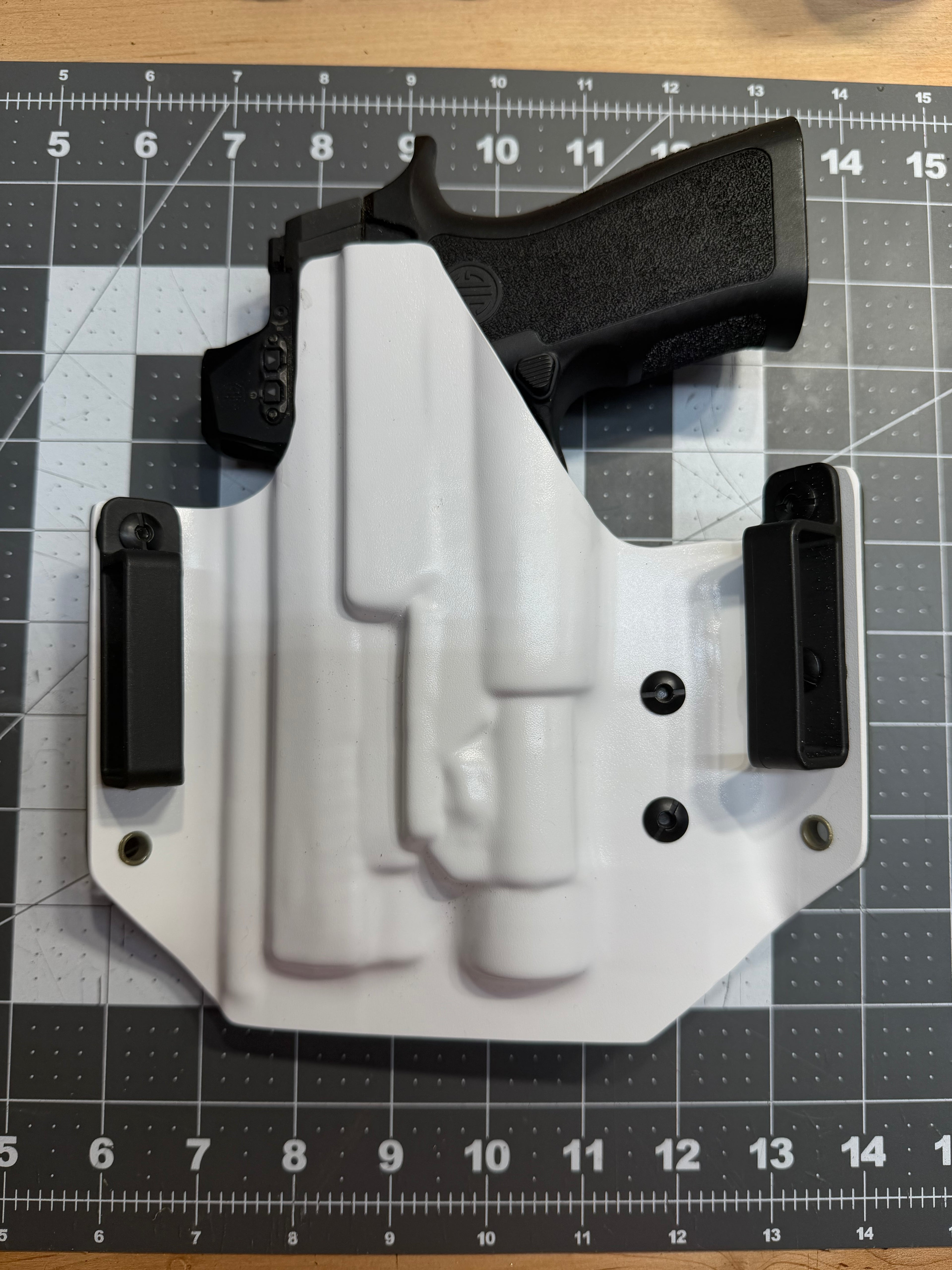 Pancake Style OWB (Outside the Waistband)