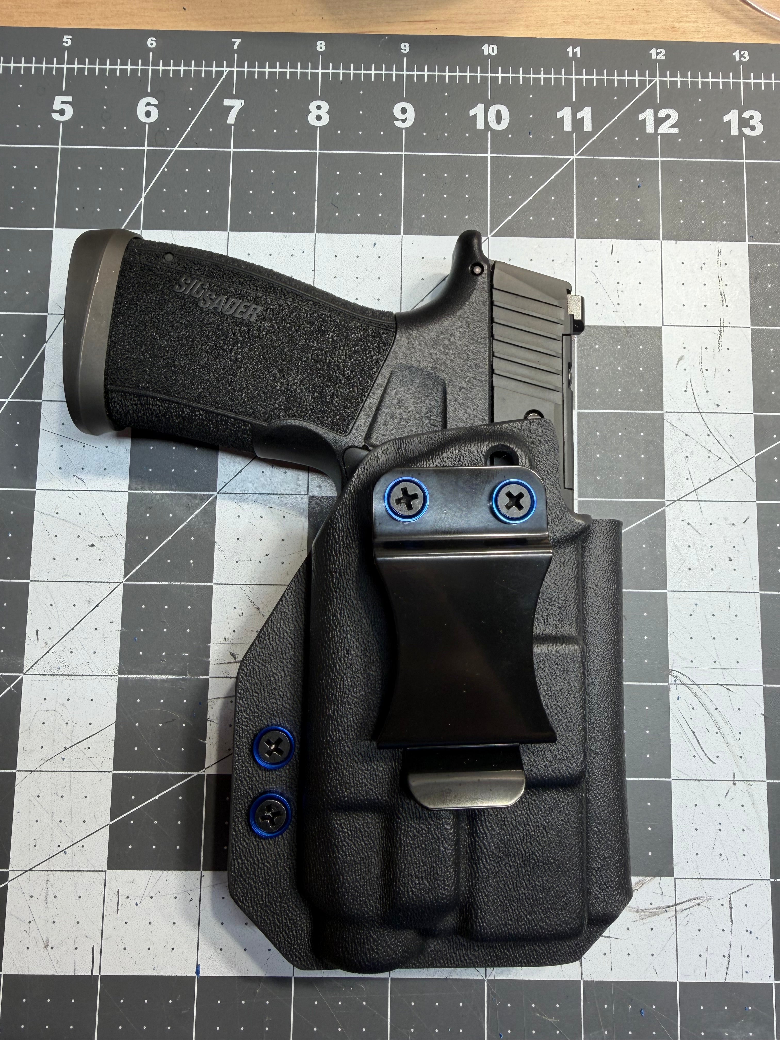 IWB (Inside The Waistband Holster)